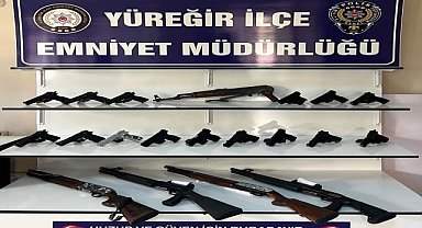 Adana'da farklı suçlardan aranan 150 kişi yakalandı