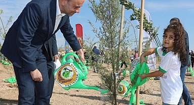 Gülaçtı fidan dikti