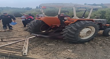 TRAKTÖRÜN ALDINDA KALARAK CAN VERDİ