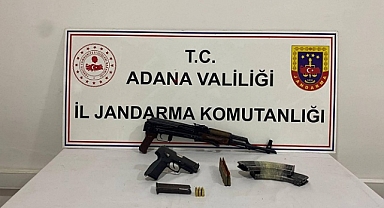 CEYHAN'DA EVDE SİLAH OPERASYONU!