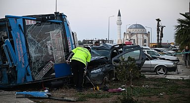 Cip ile halk otobüsü çarpıştı: 7 yaralı