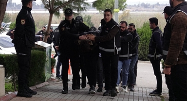 DOLANDIRICILAR CİRİT ATIYOR!
