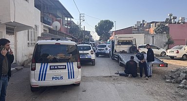Adana'da vahşet: 2'si kadın, 3 ölü