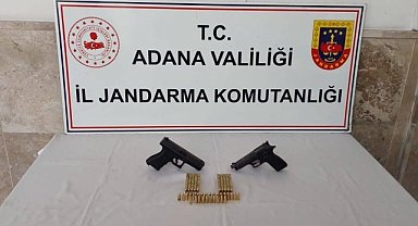 GÜMRÜK KAÇAĞI CEP TELEFONU VE SİLAH YAKALANDI
