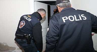 İnternette müstehcen görüntüler yayan 7 zanlı tutuklandı