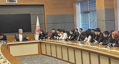 KISACIK, ÜNİVERSİTE ÖĞRENCİLERİNİ AĞIRLADI
