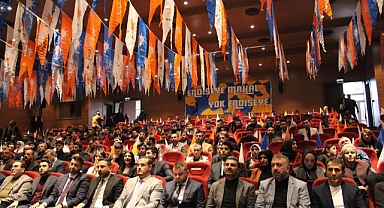 SEYHAN AK PARTİ GENÇLİKTE SEÇİM HEYECANI