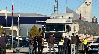 TIRLA ÇARPIŞAN MOTOSİKLET SÜRÜCÜSÜ YAŞAMINI YİTİRDİ