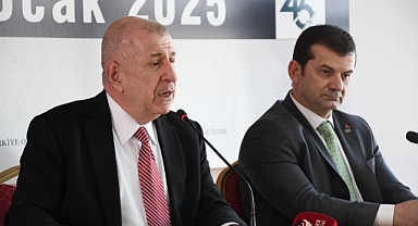 ÜMİT ÖZDAĞ, ADANA'DA KİTAP FUARINA KATILDI