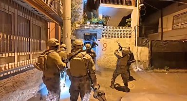 YASA DIŞI SİLAH TACİRLERİ YAKALANDI