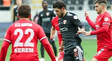Adanaspor 1'er 1'er ilerliyor