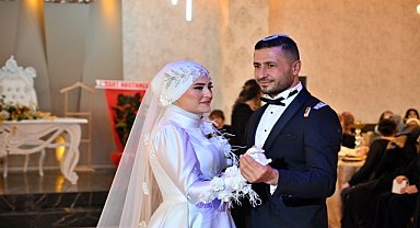 DÜĞÜN ARABASINA BAKAR MISINIZ?