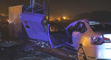 OTOMOBİL İLE MOTOSİKLET ÇARPIŞMASI