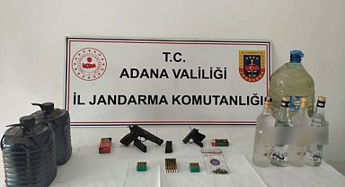 SAHTE İÇKİ VE SİLAHLA YAKALANDI