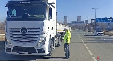 Trafik polislerinden ceza yağdı!