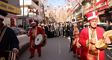 Ülkü Ocakları’na mehteranlı açılış