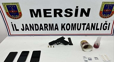 ZEHİR TACİRLERİNİ JANDARMA ENSELEDİ!