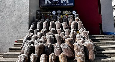 1 ton gümrük kaçağı tütün ele geçirildi