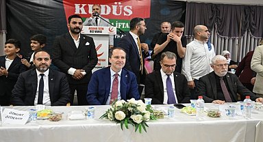 Erbakan, Adana'da iftar programına katıldı