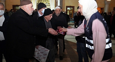 İkramlar Çukurova Belediyesi'nden