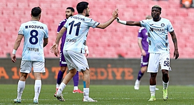 SAMSUNSPOR: 3 ADANA DEMİRSPOR: 2