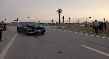 CİPLE MOTOSİKLET ÇARPIŞTI: 2 YARALI