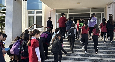 DERS ZİLİ ÇALDI