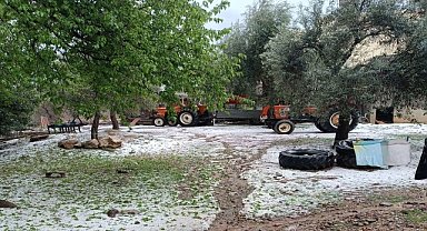 Kozan'da dolu etkili oldu