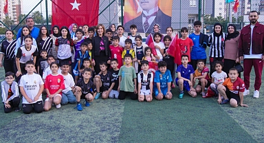 SPORUN VE SPORCUNUN DOSTU OYA TEKİN