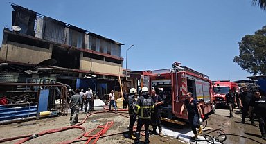 Adana'da iş yerinde patlama sonrası yangın çıktı