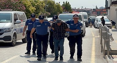 Dayısını bıçakladı