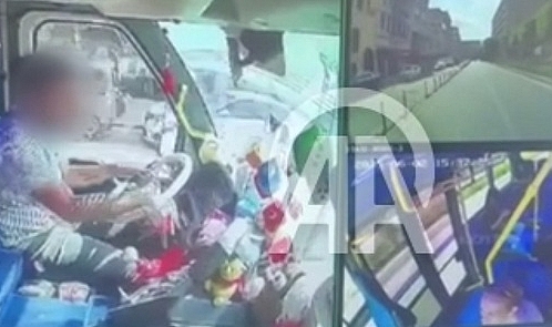 DOLMUŞ YAYANIN ÖLÜMÜNE NEDEN OLDU