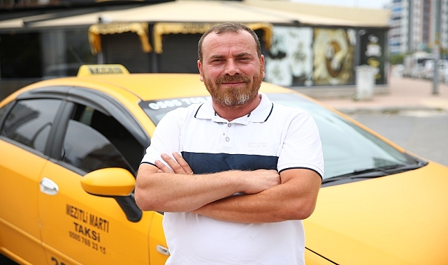 El frenini çekmeyi unuttu