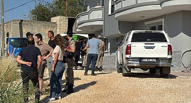 KIZINI ÖLDÜRÜP EŞİNİ YARALADI