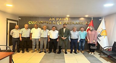 SAĞLIKÇILARDAN AK PARTİ'YE ZİYARET
