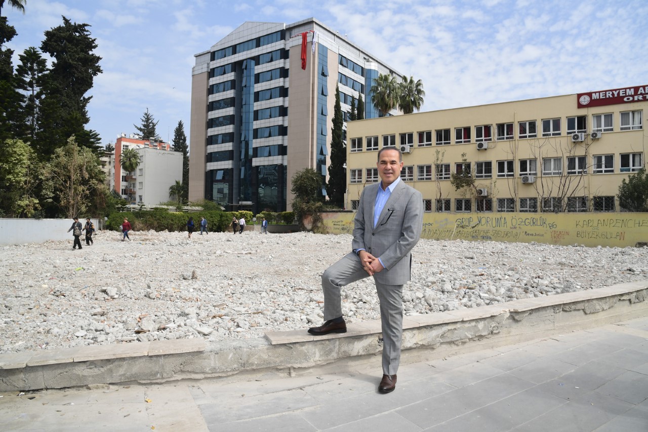 Sözlü yeni ‘Kent Meydanı’ alanını inceledi