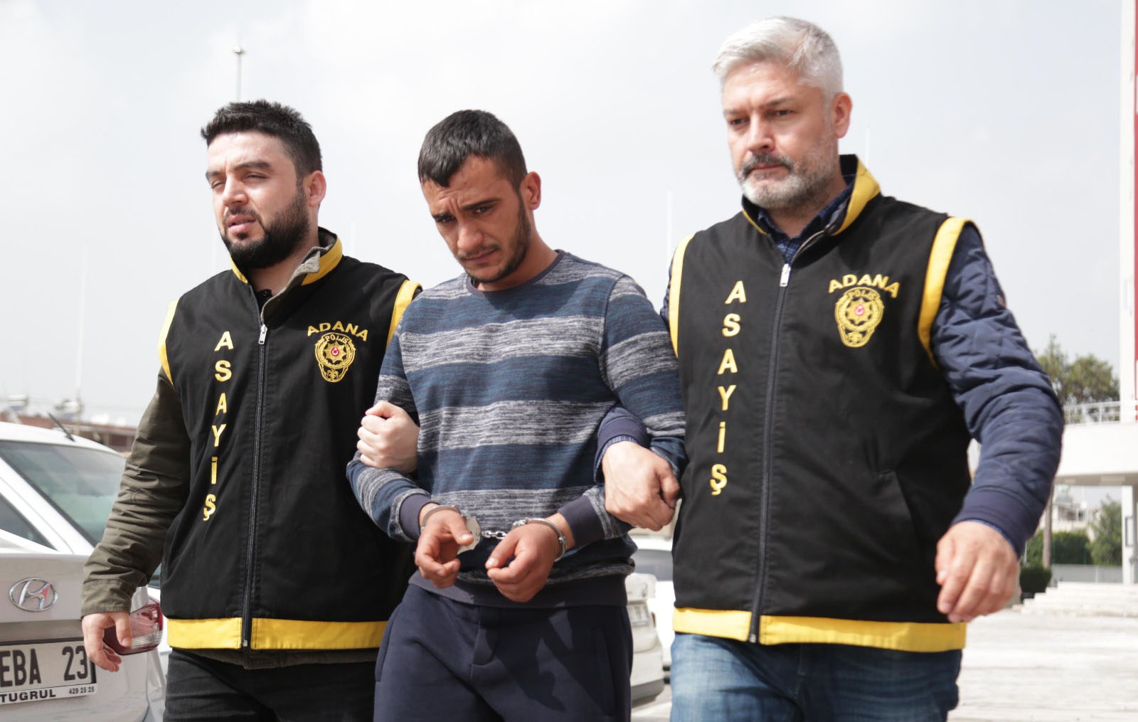 Yakalanan hırsızı arkadaşları dolandırmış