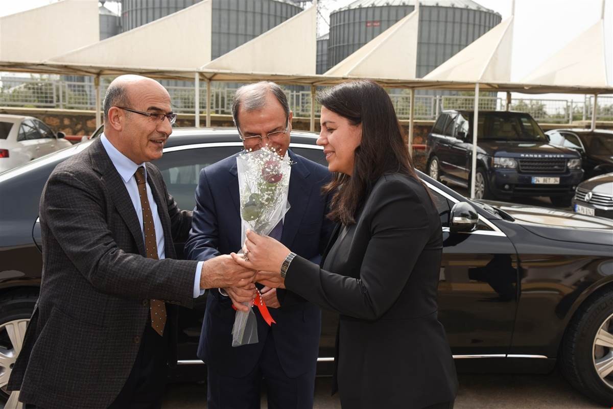 Vali Demirtaş'tan AOSB’deki firmalara ziyaret