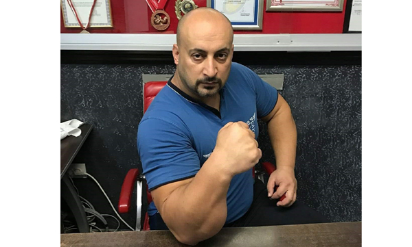 Protein ve kas ilaçları kullanan milli sporcu antrenmanda öldü