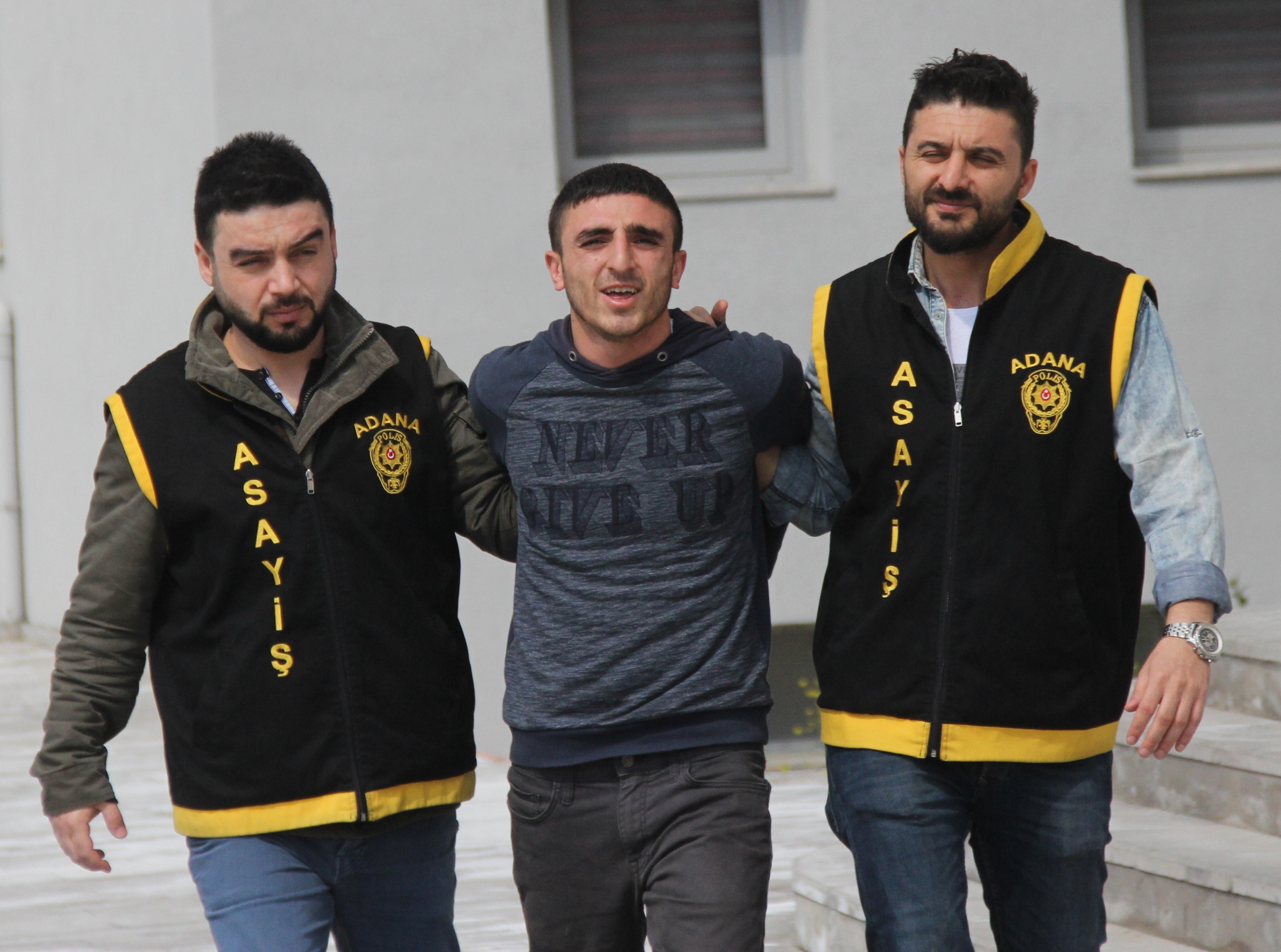 Uçakla şehir şehir hırsızlık yapmaya gittiği ortaya çıktı