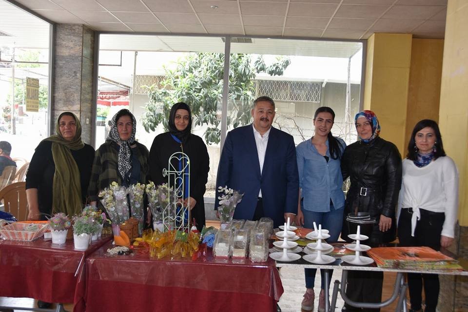 Mehmetçik yararına kermes