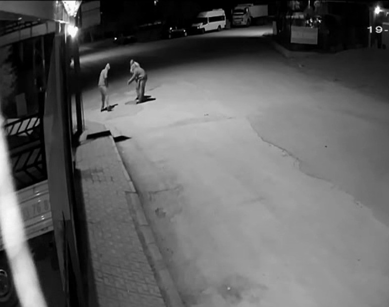 Baz istasyonundan kablo çalan hırsızlar yakalandı