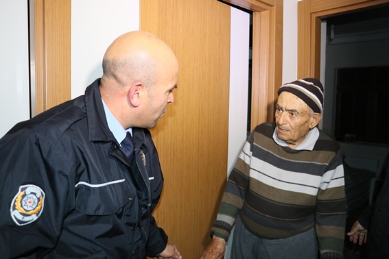 Tuvalette mahsur kaldı
