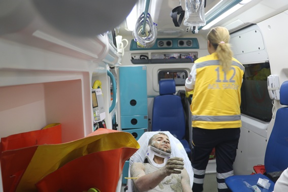 İnşaat çöktü: 2 yaralı