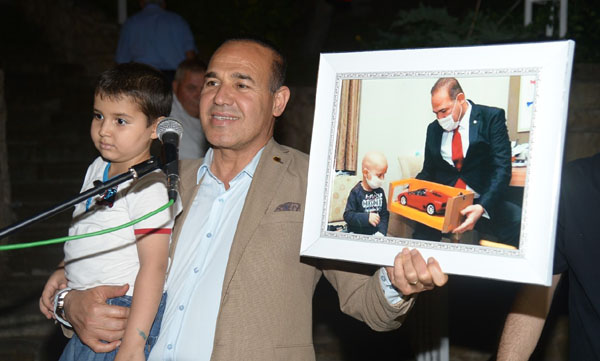 Lösemiyi yenen minik Yağız, Sözlü’yü duygulandırdı