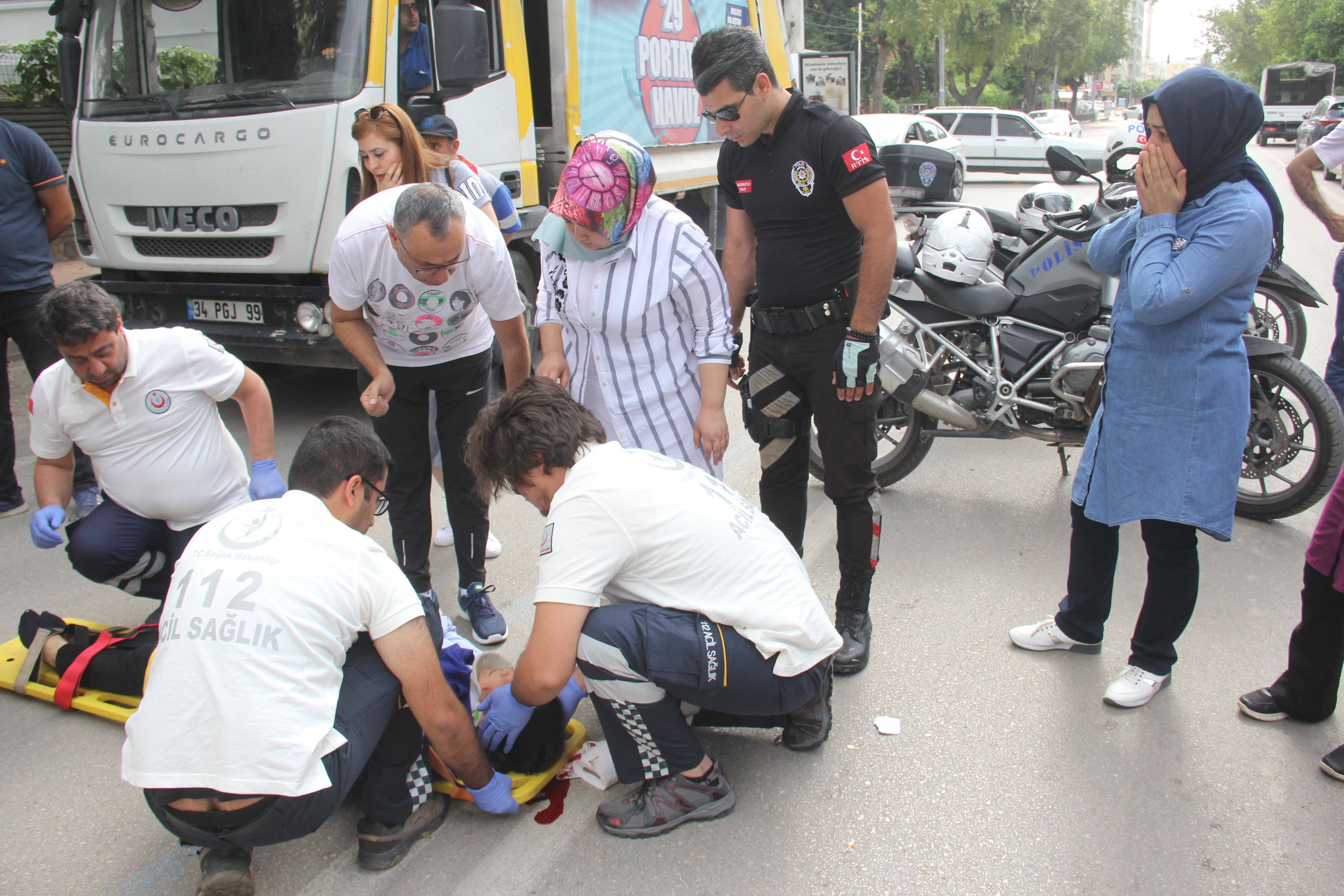 Kaza yapan sürücü ağladı
