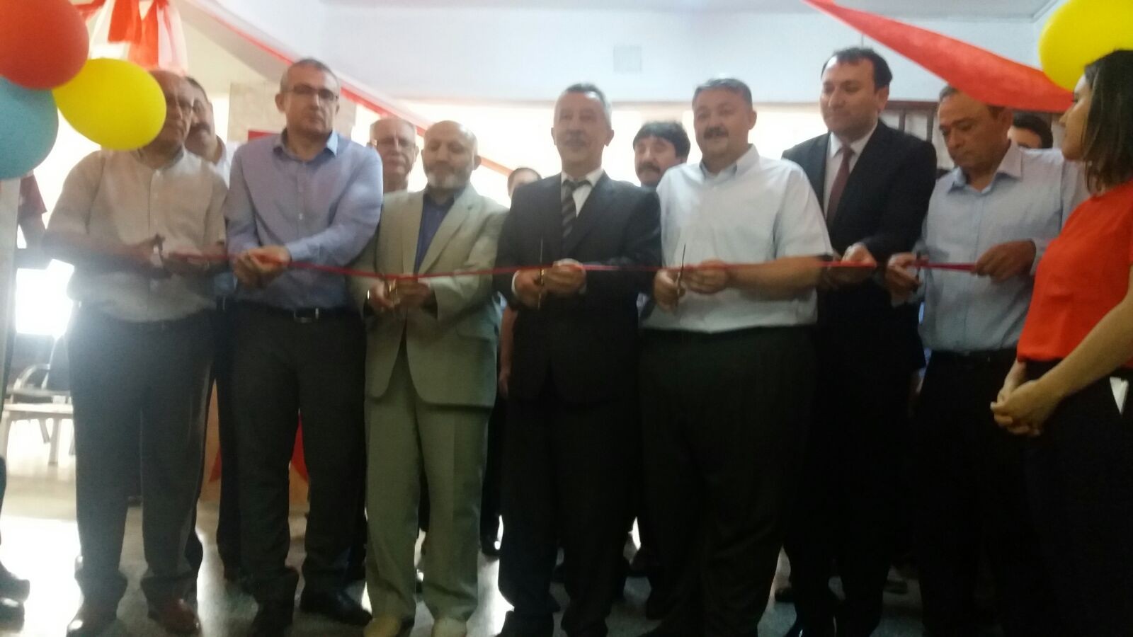 Ceyhan’da TÜBİTAK destekli Bilim Fuarı açıldı
