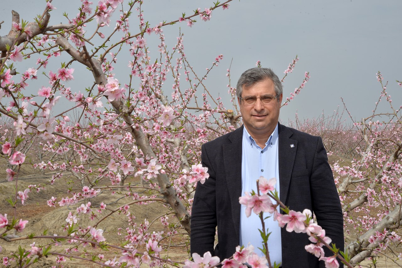 Karademir, ''Üretmiyor ithal ediyoruz''
