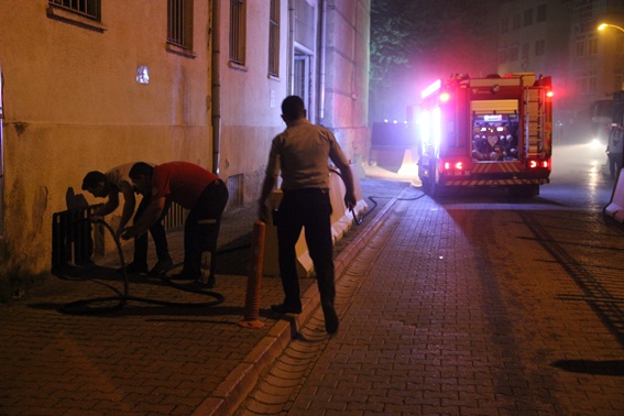 Adana Adliyesinde yangın