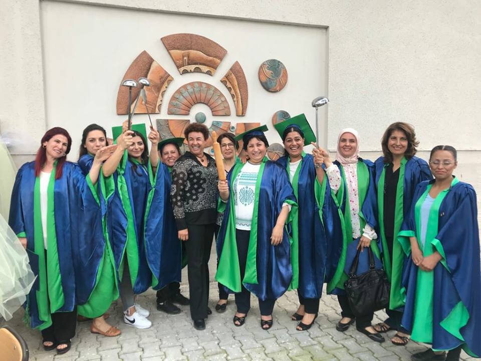 OLGUNLAŞMADA MEZUNİYET SEVİNCİ